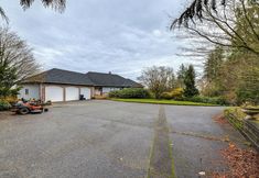 Lain-lain 6 9 Mi to Birch Bay: Duplex w/ Mt Baker Views!