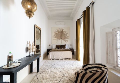 Others Riad Nomada