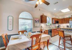 อื่นๆ 5 3 Mi to the Star: Spacious Home w/ Yard + Gazebo!