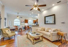 อื่นๆ 4 3 Mi to the Star: Spacious Home w/ Yard + Gazebo!