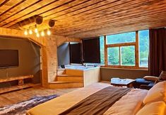 Others 2 Wooden Palace