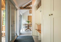 Khác 3 The Old Workshop