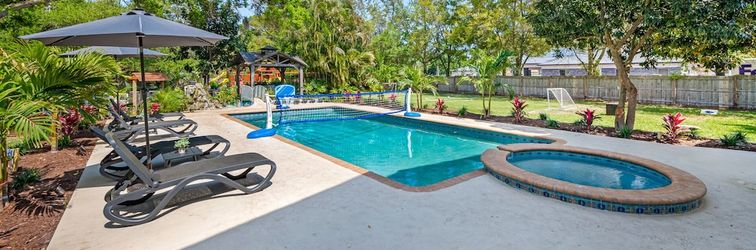 その他 Luxury Retreat: Pool, Games, Basketball & More!