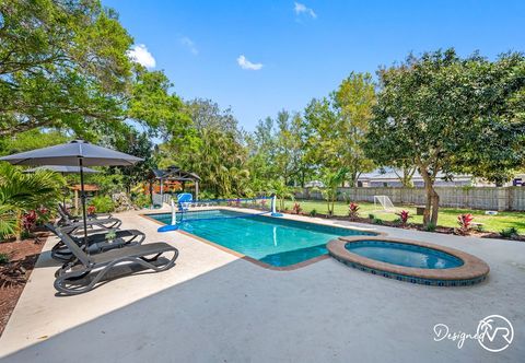 その他 Luxury Retreat: Pool, Games, Basketball & More!