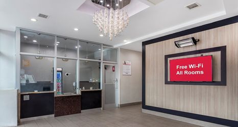 Lain-lain 2 Red Roof PLUS+ Brooklyn - Flatbush Ave