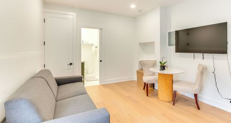 其他 2 Centrally Located & Pet Friendly: Yonkers Studio!