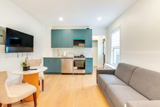 其他 Centrally Located & Pet Friendly: Yonkers Studio!
