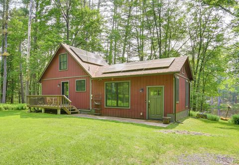 其他 Waterfront Studio w/ Loft & Dock Near Narrowsburg!