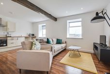 อื่นๆ Host Stay Canalside Lofts Apartment