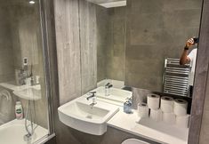 Others 5 Birmingham - Cozy 2 Bed Apartment - Sleeps 4