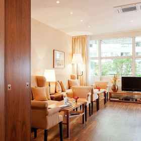 Lobby 1 Abion Villa Suites, โรงแรม & ที่พัก Augsburger Straße