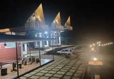 Others 7 Manshas High-5 Resort