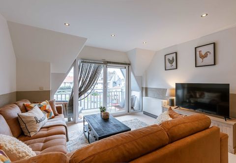 其他 Cozy Apartment With Balcony With Parking