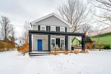 Others 2 Mi to Lake Erie: Westfield Retreat w/ Deck!