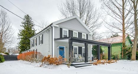 Others 2 2 Mi to Lake Erie: Westfield Retreat w/ Deck!