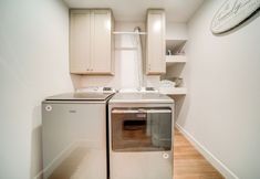 Others 7 2 Mi to Lake Erie: Westfield Retreat w/ Deck!