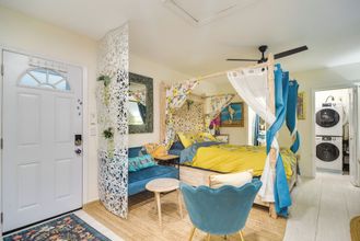 Lainnya 4 3 Mi to Vinoy Park: St Petersburg Gem w/ Patio!