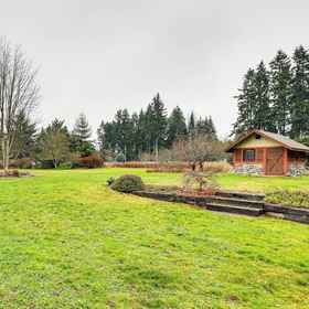 Interior 1 11 Mi to Olympic NP: Port Angeles Retreat w/ Deck, Olympic Game Farm Hotels