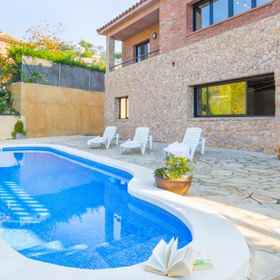 Room 1 Ponent in Lloret de Mar, El Port de la Selva Hotels