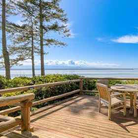 Room 1 Goldilocks by Avantstay Luxury Waterfront Home, Fort Flagler State Park Hotels