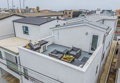 Others 6 Seaside Style by Avantstay Rooftop Walk to Beach Chic Design