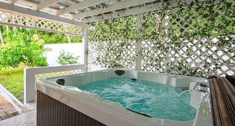 Others 2 Las Olas Oasis by Avantstay Minutes to the Beach Hot Tub