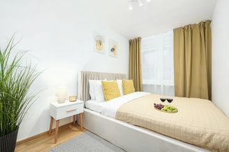 Others 4 Lumina opposite the Palace of Culture