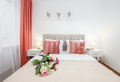 Others 7 Lumina opposite the Palace of Culture