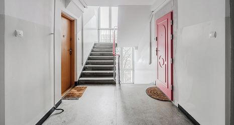 Others 2 Lumina opposite the Palace of Culture