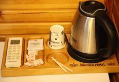 其他 7 MENTES OTEL