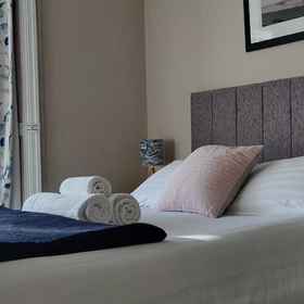 Primary image 1 Bodalwyn Guest House, Ysgubor-y-Coed Hotels