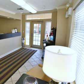 Reception 1 Wonderful Room in Music City, Grand Ole Opry Hotels