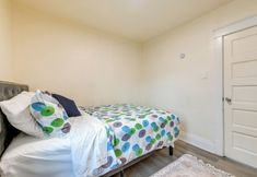 Others 6 Apartment 2 Mi to Niagara Falls State Park!