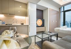 Others 3 Easygo- STU in Lavish com Azizi Riv9,08