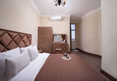 Lainnya 5 Taksim Coll