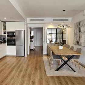 Primary image 1 2 เบดรูมส์ - ไพรเวท รูฟท็อป แอนด์ พูล - จอดรถฟรี, โรงแรม & ที่พัก Parc de la Mar