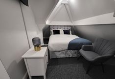 Others 4 Stay Sleep Rest- Tring Vale