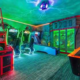 Room 1 Orlando Resort Retreat Resort Home With Pool Arcade Kids Will Love, Calabay Palms Villa Hotels