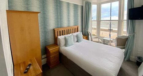 Others 2 Helmsman Guesthouse