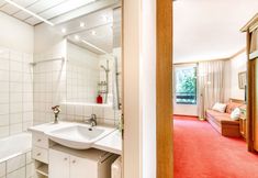 Others 2 Studio Zentral in Brand