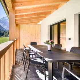 Room 1 Brandnerhus Nr 21 - Balkon 4-zimmer Ferienwohnung, Sankt Anton im Montafon Hotels