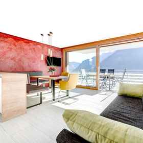 Room 1 アパートメント パノラマ ブリック, ザンクト・アントン・イム・モンタフォン ホテル