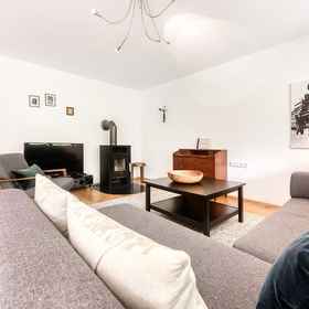 Room 1 Gartenferienwohnung Murmele, Sankt Anton im Montafon Hotels