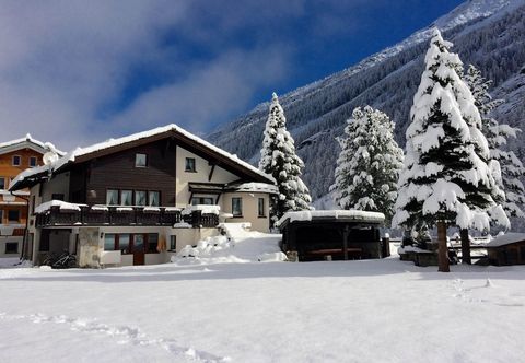 Lain-lain Chalet in Saas Fee Near Ski Slopes