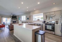 Others 5 Coastal Escape