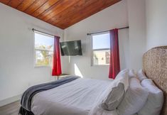 Others 4 Coral Cove Combo