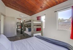 Others 5 Coral Cove Combo