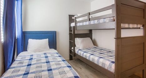 อื่นๆ 2 Manhattan Shores 3