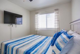 อื่นๆ 4 Manhattan Shores 5