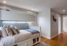 อื่นๆ 7 Pacific Pearl